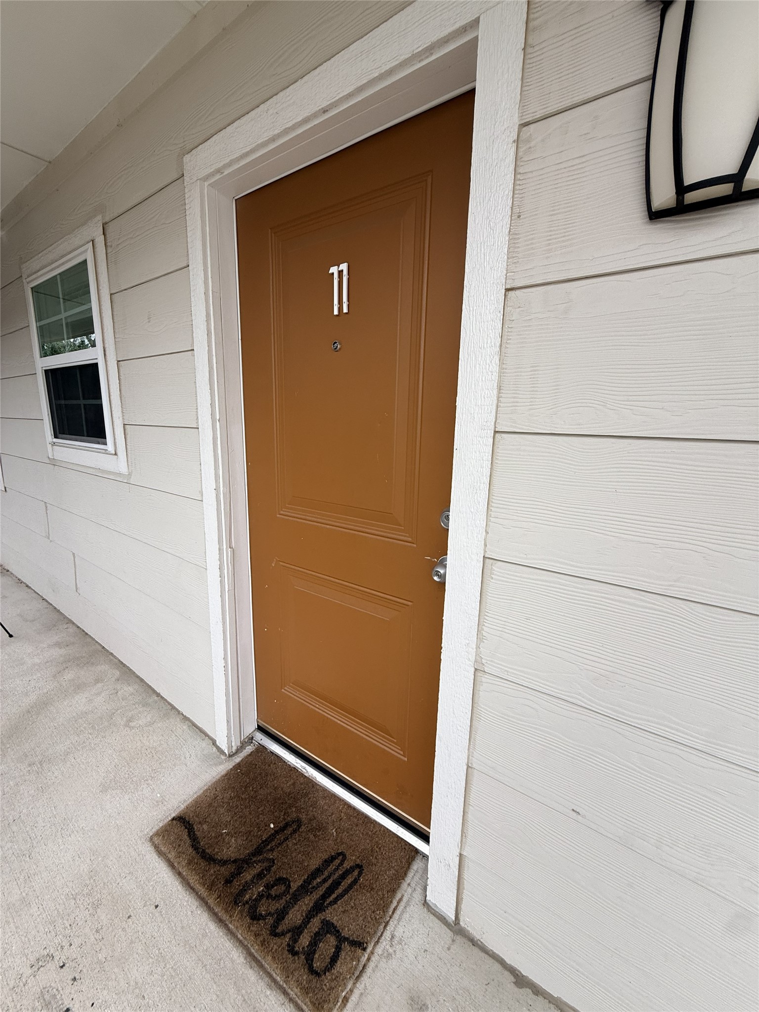 1824 Thonig Road, Unit 11 Houston, TX 77055 - Photo 2 of 19