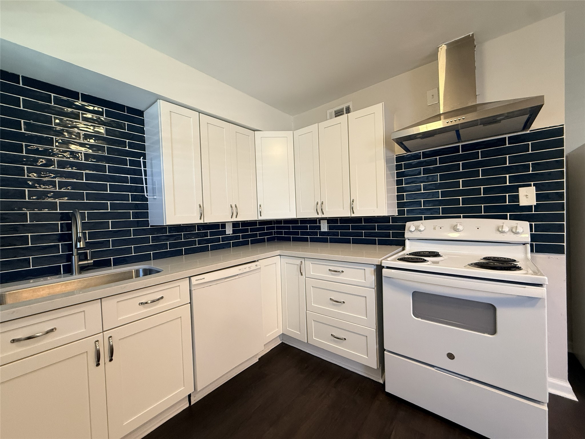 1824 Thonig Road, Unit 11 Houston, TX 77055 - Photo 5 of 19