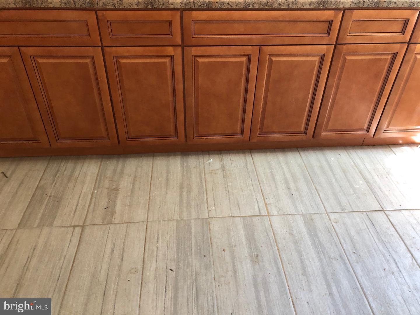 7226 Radbourne Road Upper Darby, PA 19082 - Photo 3 of 9