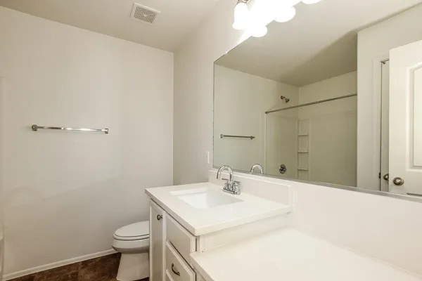 $2,260 | 17115 North 185th Drive, Surprise, AZ 85374