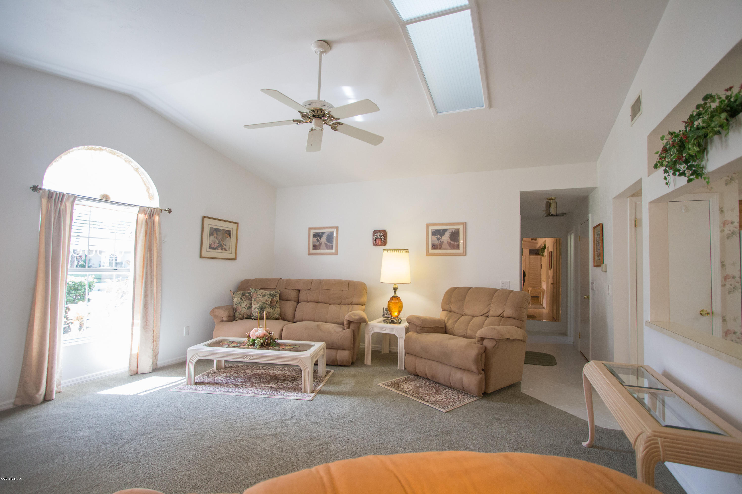 481 Newton Road Port Orange, FL 32127 - Photo 10 of 35 Living room