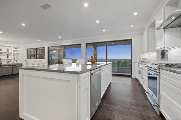 $1,399,999 | 7201 Holly Fern Cove, Austin, TX 78750