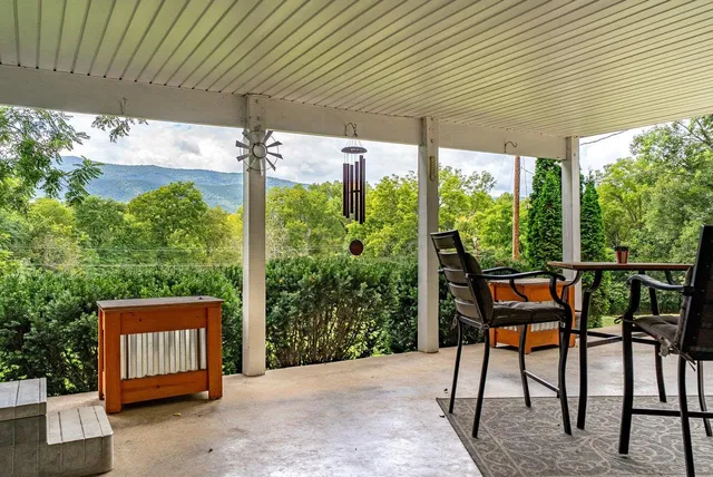 a outdoor view with a sitting space