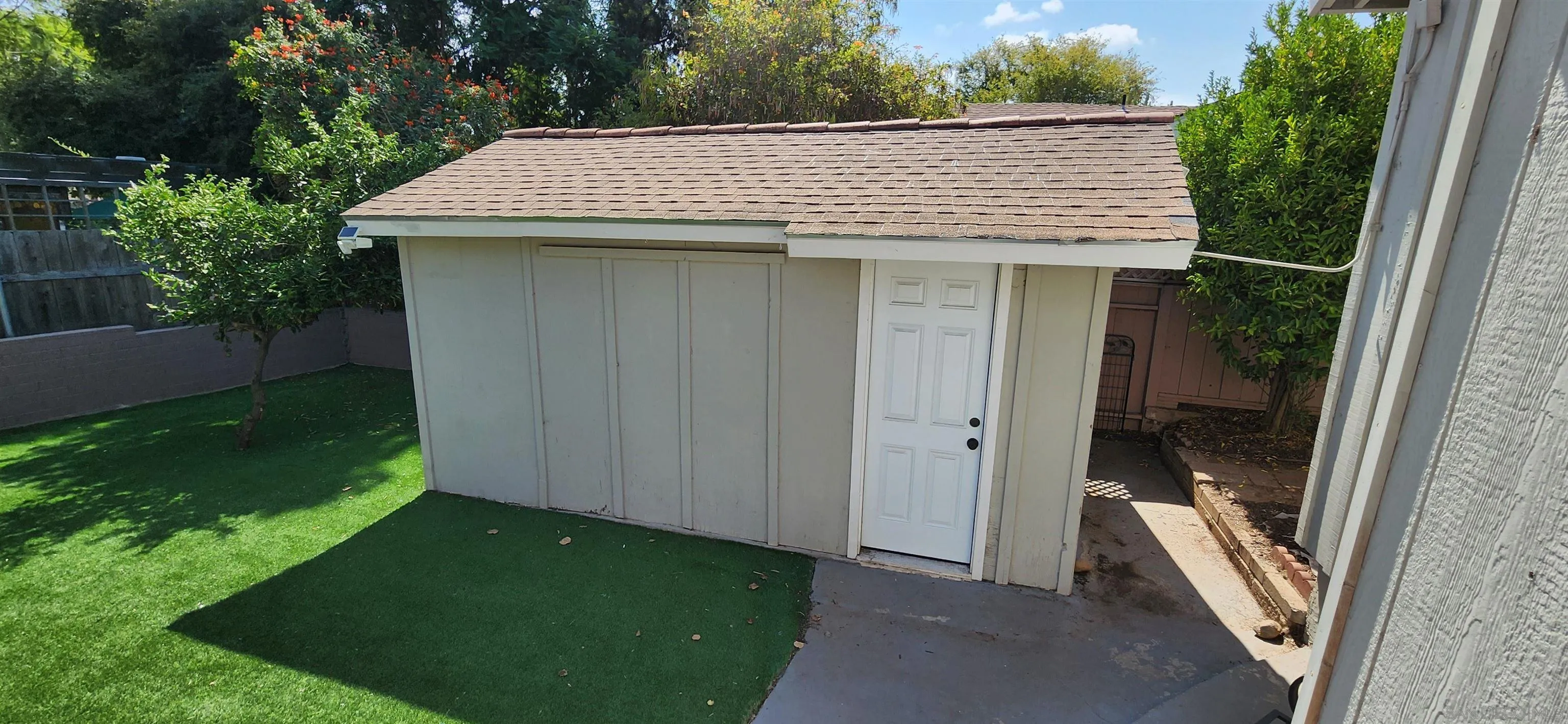 8587 Alpine Avenue La Mesa, CA 91941 - Photo 12 of 15 a view of outdoor space and yard