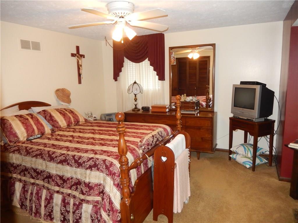 2605 Old Washington Road Upper St. Clair, PA 15241 - Photo 12 of 25 Gallery Image 12