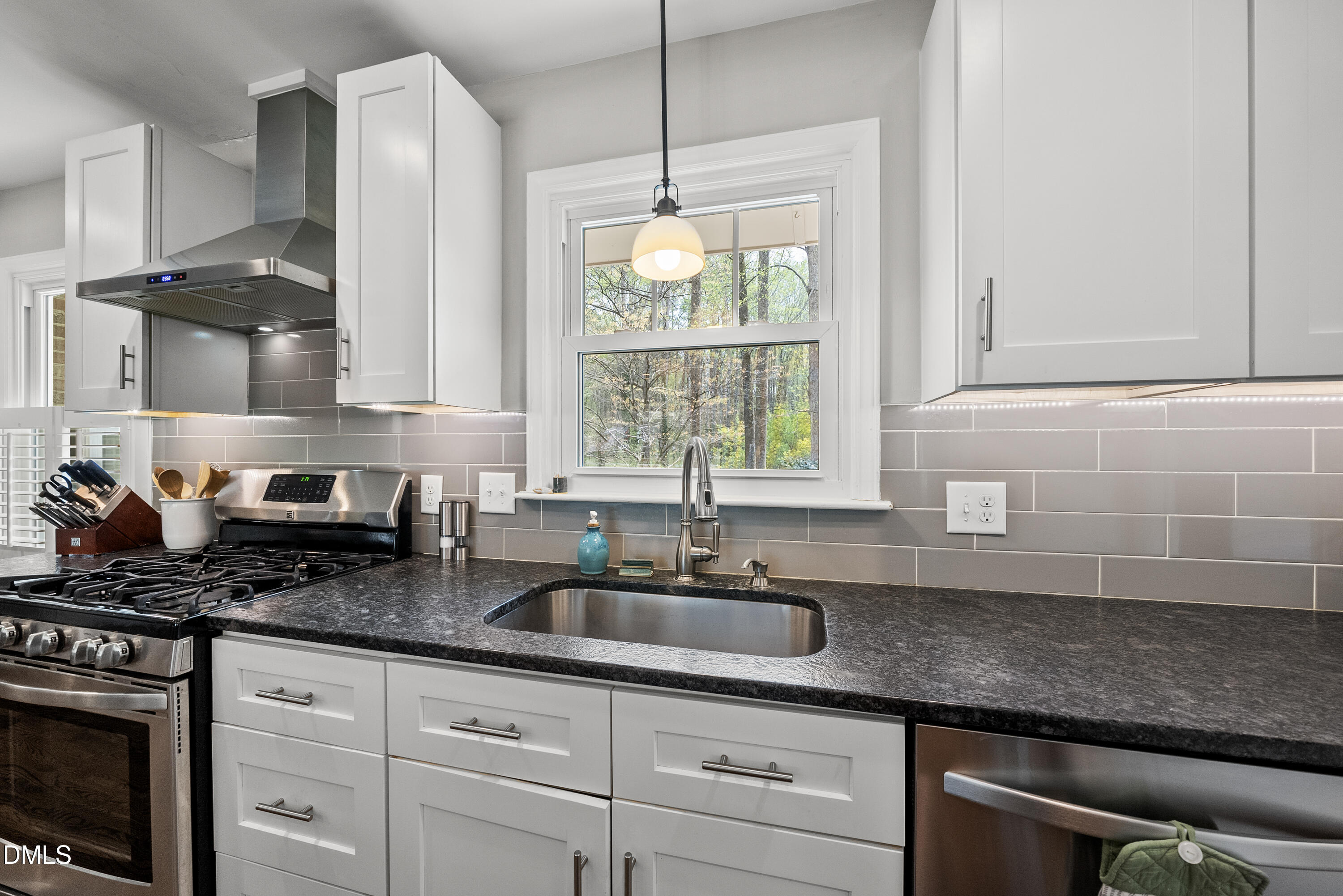1600 Medfield Road Raleigh, NC 27607 - Photo 14 of 54 DSC00888