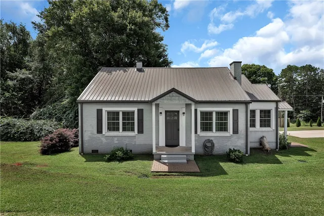 $216,500 | 3076 Brookfield Drive, Seneca, SC 29672