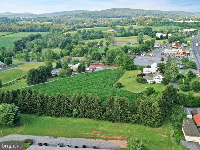 $2,500,000 | 20 Hill Road, Denver, PA 17517