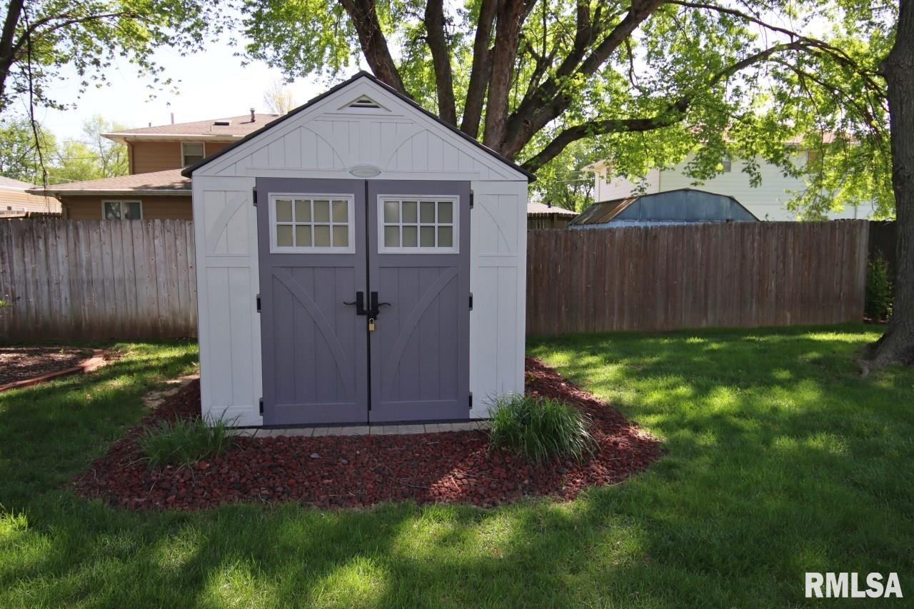 204 Hemlock Street Pekin, IL 61554 - Photo 11 of 71
