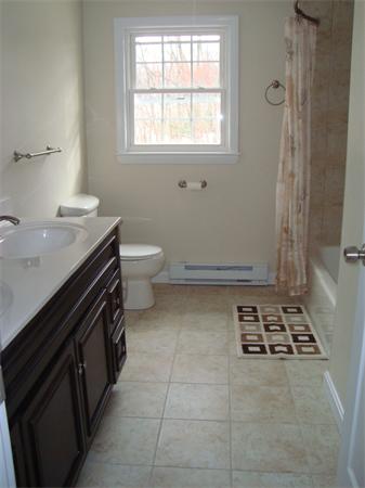 16 Heritage Road Sutton, MA 01590 - Photo 20 of 25