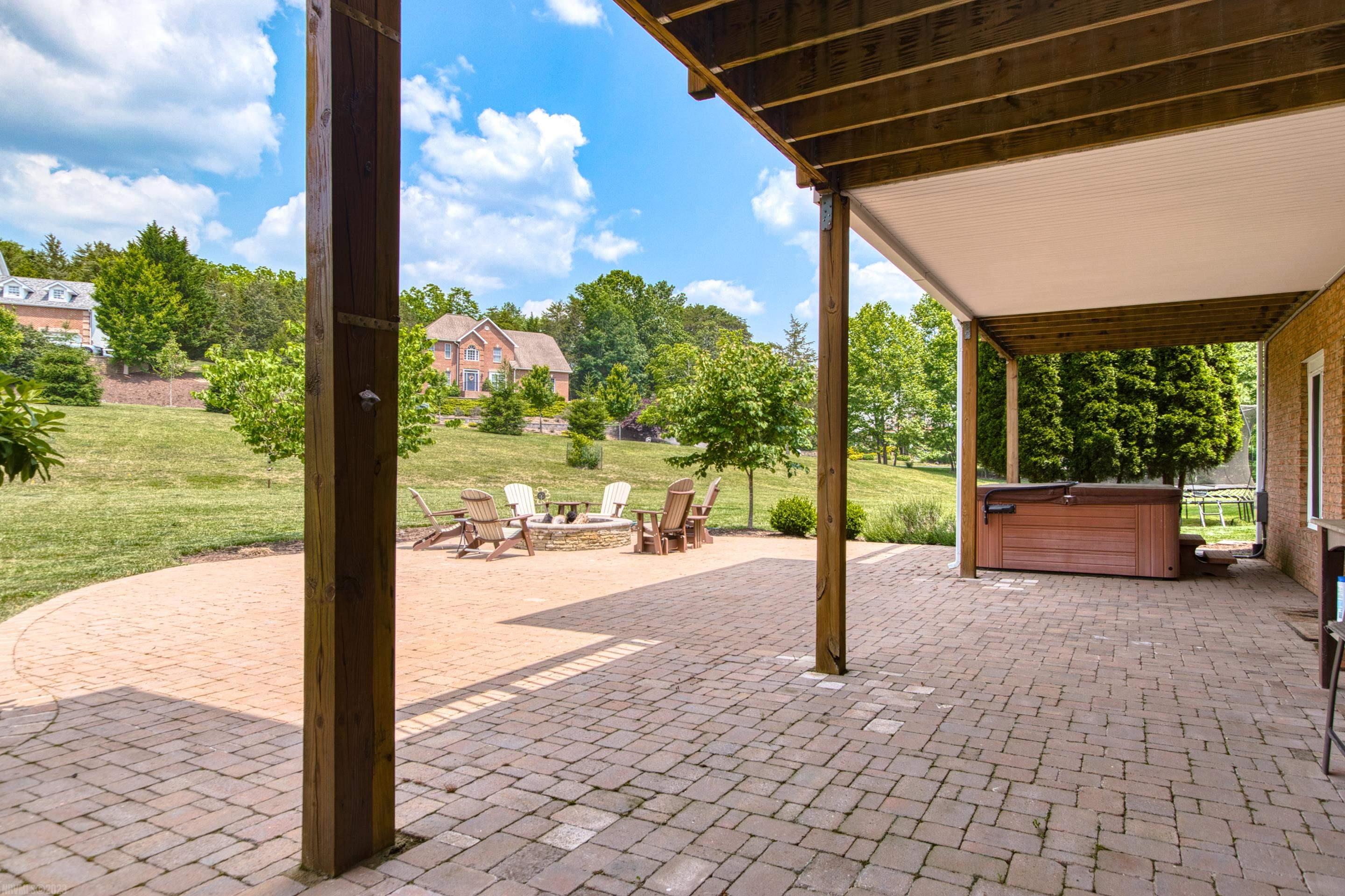 1861 Augusta National Road Blacksburg, VA 24060 - Photo 19 of 88 Gallery Image 19