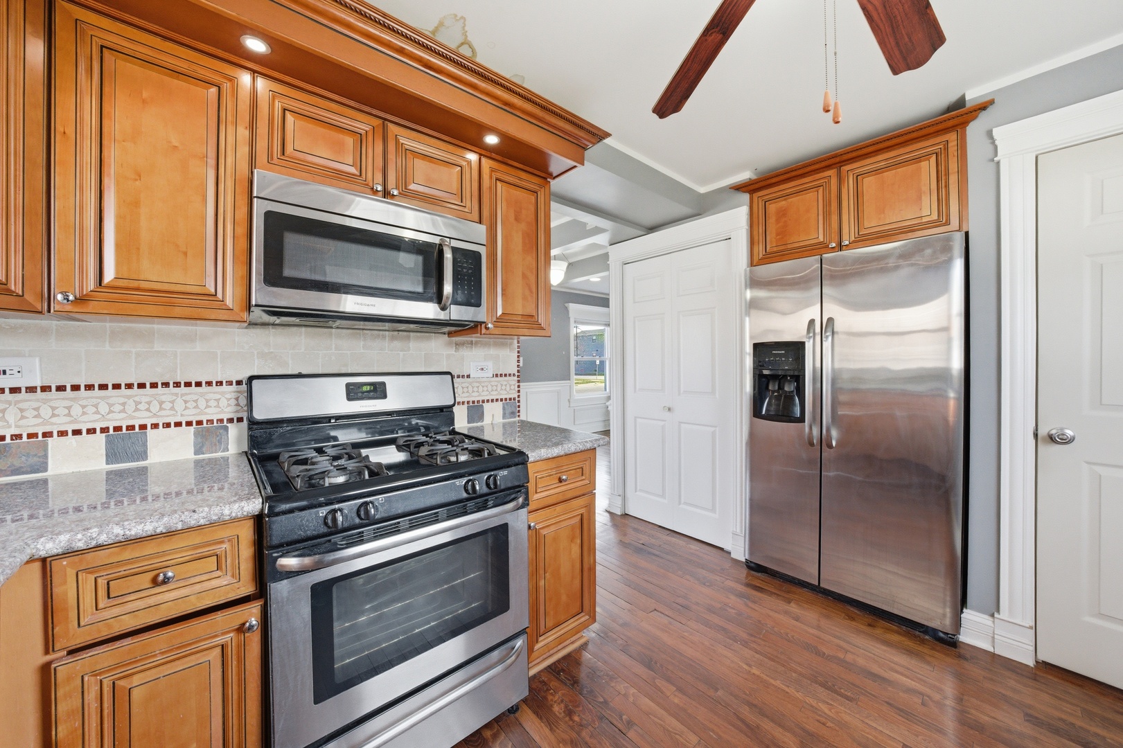 3709 West 85th Street Chicago, IL 60652 - Photo 6 of 15