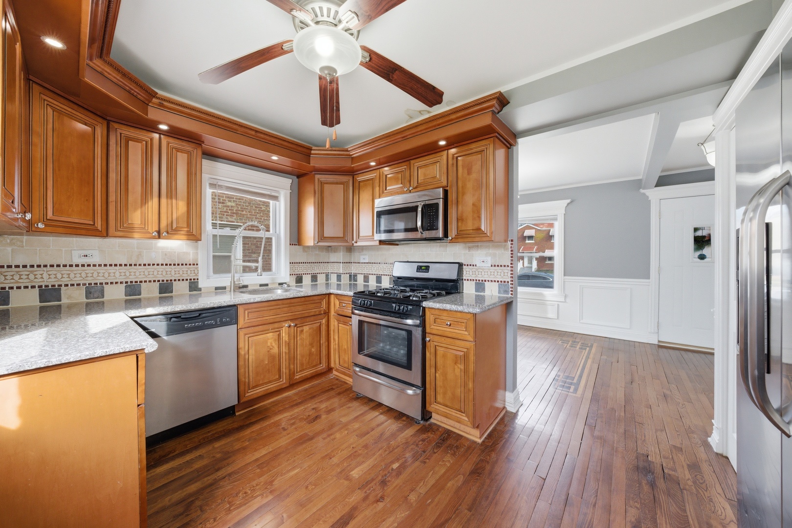 3709 West 85th Street Chicago, IL 60652 - Photo 7 of 15