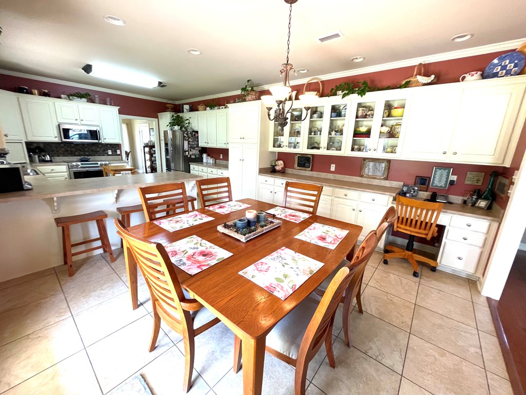 337 Stone Ridge Ashford, AL 36312 - Photo 10 of 28 Eat In
