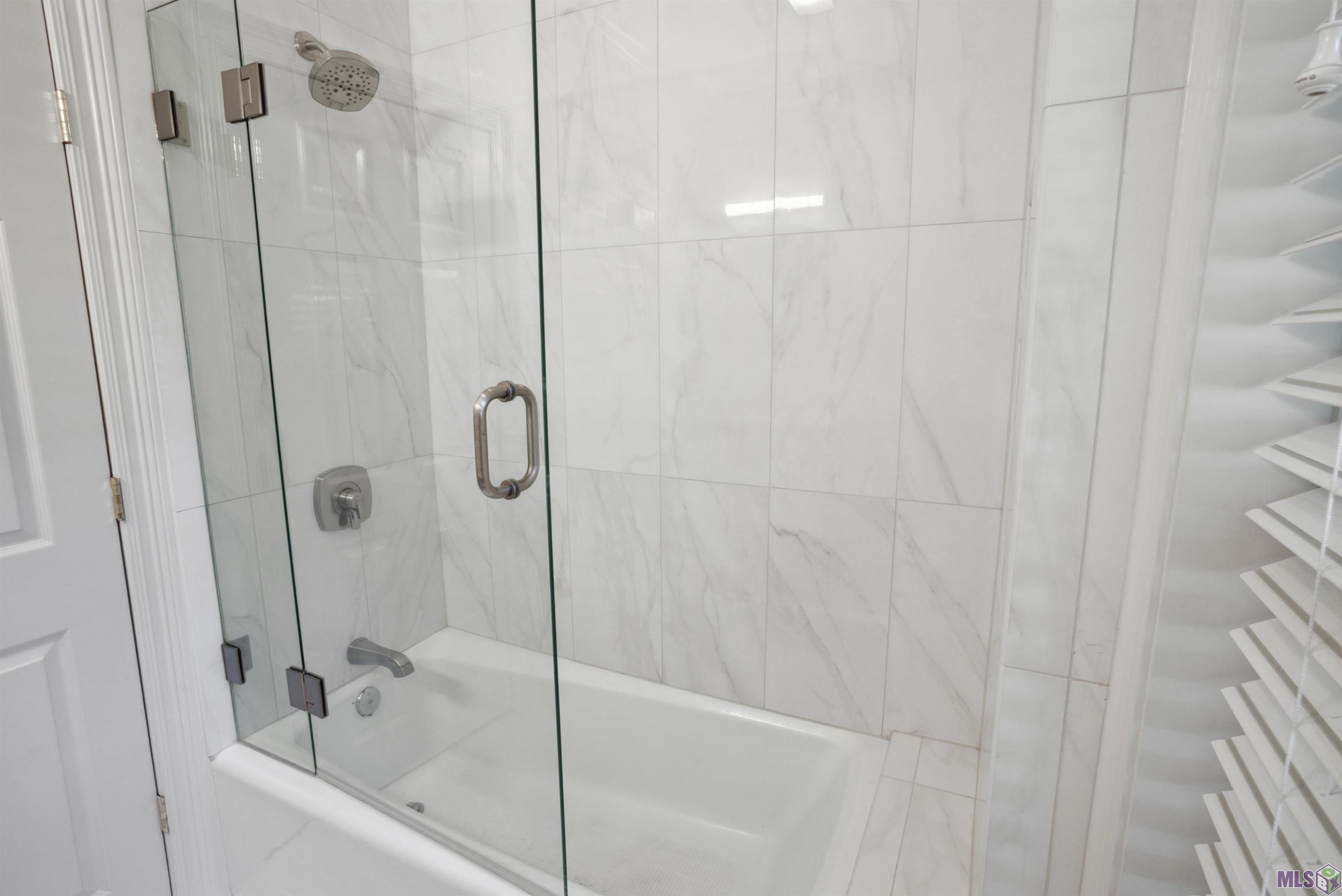 216 Ridgewood Boulevard Golden Meadow, LA 70357 - Photo 19 of 42