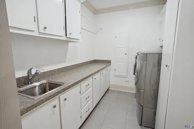 $649,000 | 216 Ridgewood Boulevard, Golden Meadow, LA 70357