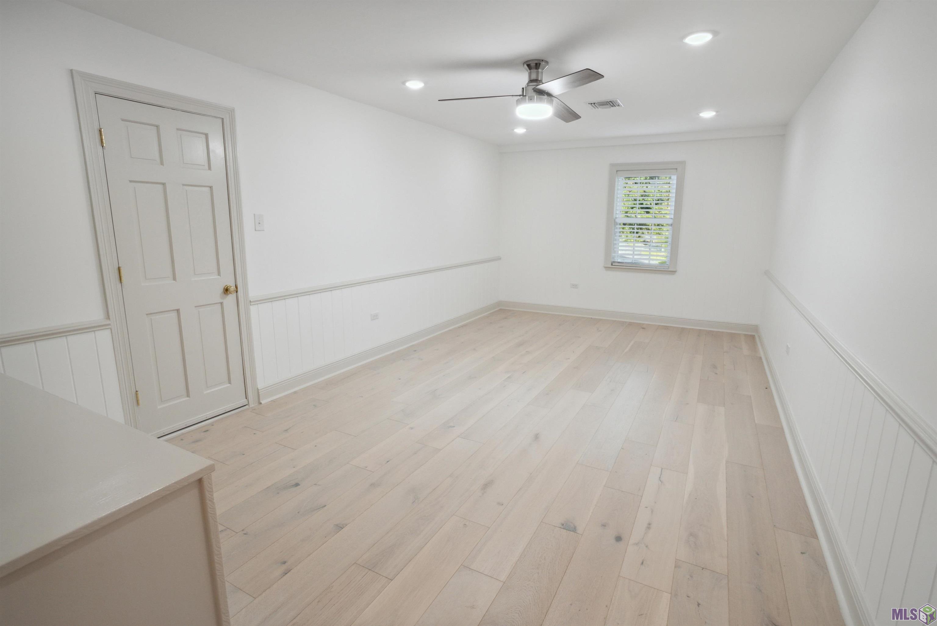 216 Ridgewood Boulevard Golden Meadow, LA 70357 - Photo 25 of 42 Office or 6th Bedroom