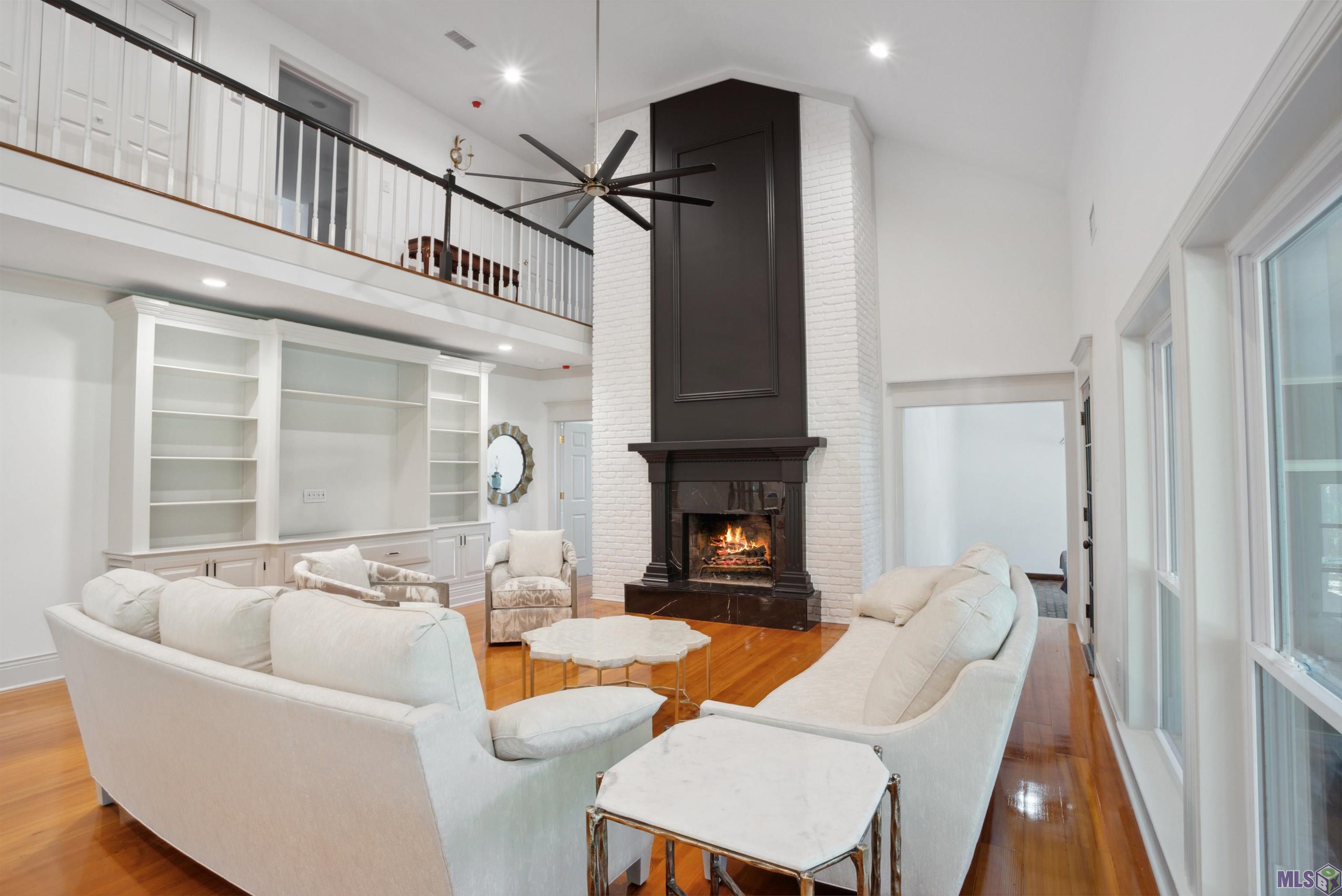 216 Ridgewood Boulevard Golden Meadow, LA 70357 - Photo 3 of 42