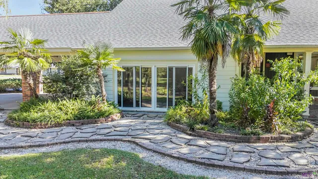 $649,000 | 216 Ridgewood Boulevard, Golden Meadow, LA 70357