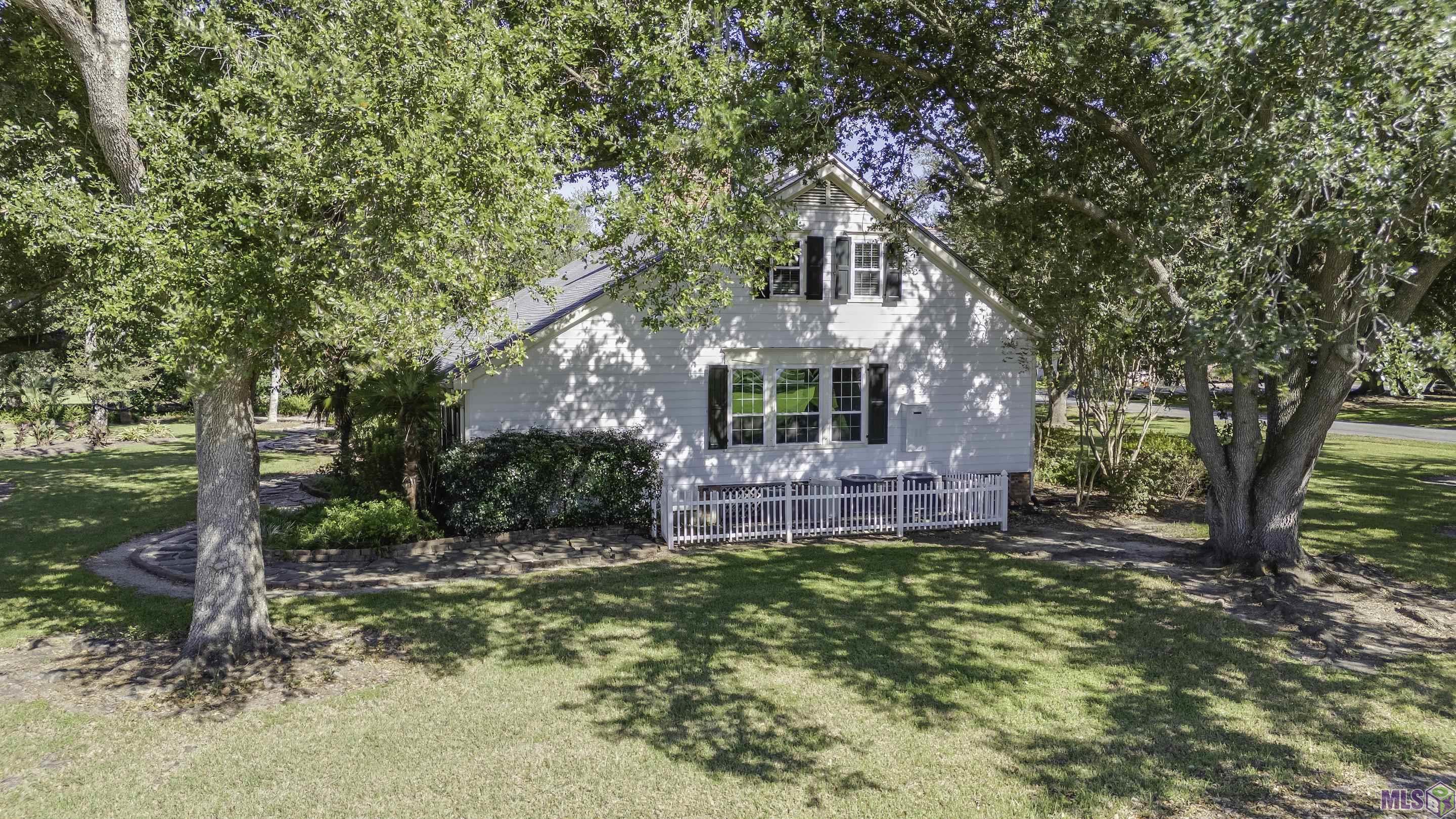 216 Ridgewood Boulevard Golden Meadow, LA 70357 - Photo 39 of 42