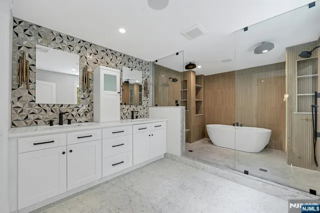 $2,899,000 | 206 Peterson Place, Ramsey, NJ 07446