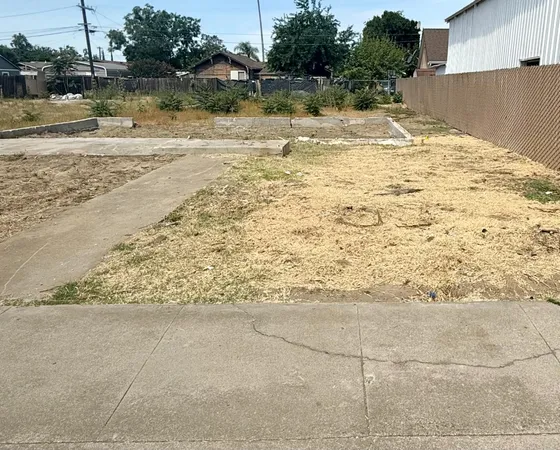 $197,405 | 115 South Willow Avenue, Manteca, CA 95337