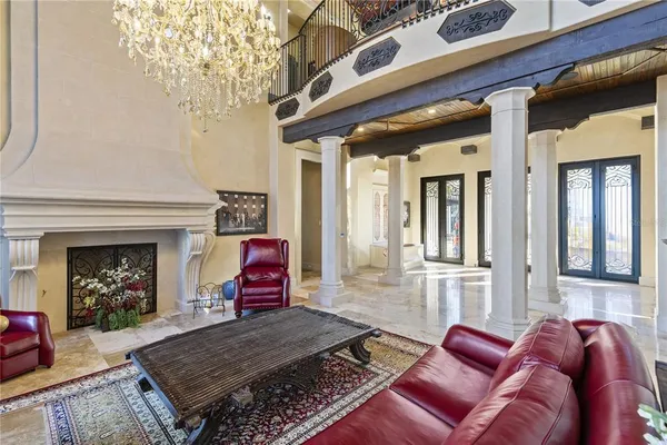 a view of an entryway