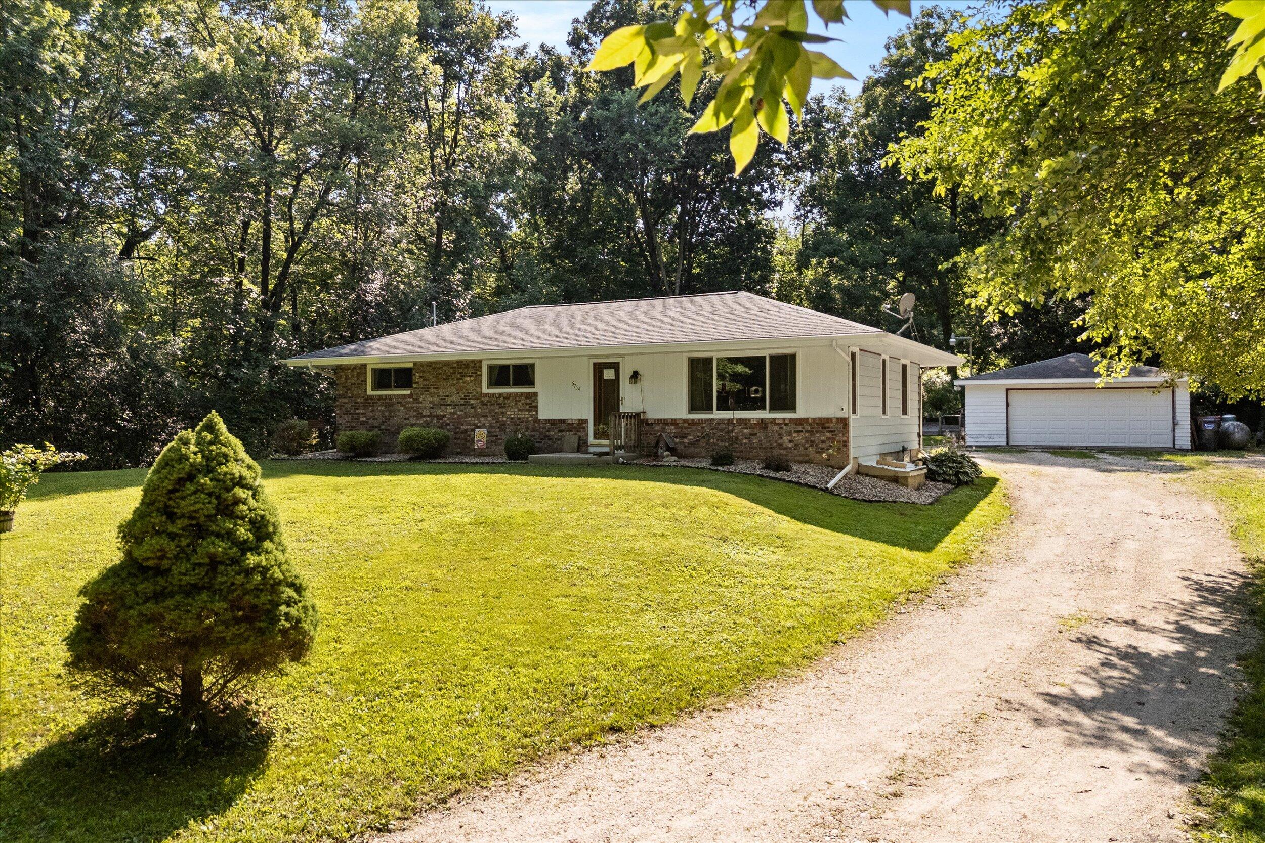 6754 County Line Road Erin, WI 53027 - Photo 1 of 1 01-Exterior Front