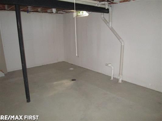 49289 Monte Road New Baltimore, MI 48047 - Photo 28 of 28 31328696-27.JPG