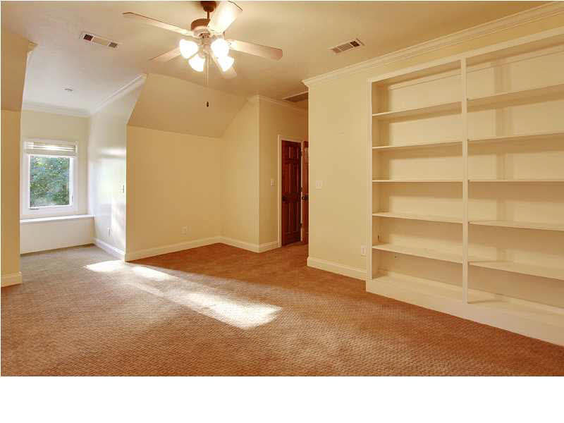 532 Heatherstone Court Ridgeland, MS 39157 - Photo 14 of 17 Upstairs Bonus Room!