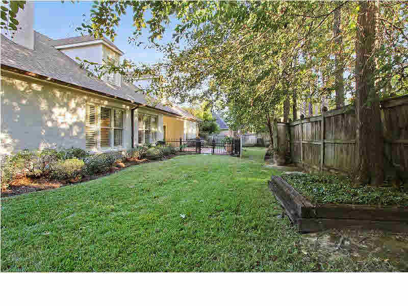 532 Heatherstone Court Ridgeland, MS 39157 - Photo 15 of 17 Backyard full of Landscape!Fully Fenced!