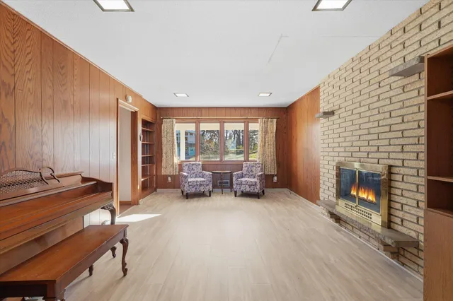 $495,000 | 1823 Gramsie Road, Arden Hills, MN 55112