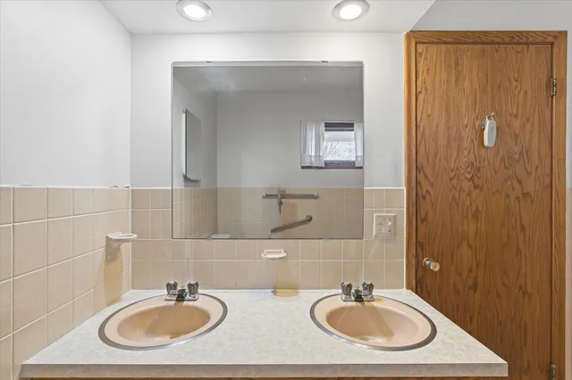 $495,000 | 1823 Gramsie Road, Arden Hills, MN 55112