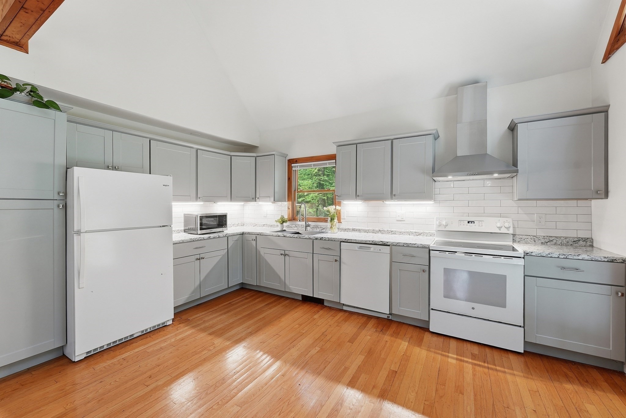 4 Jackson Hill Road Leverett, MA 01054 - Photo 3 of 22 Gallery Image 3