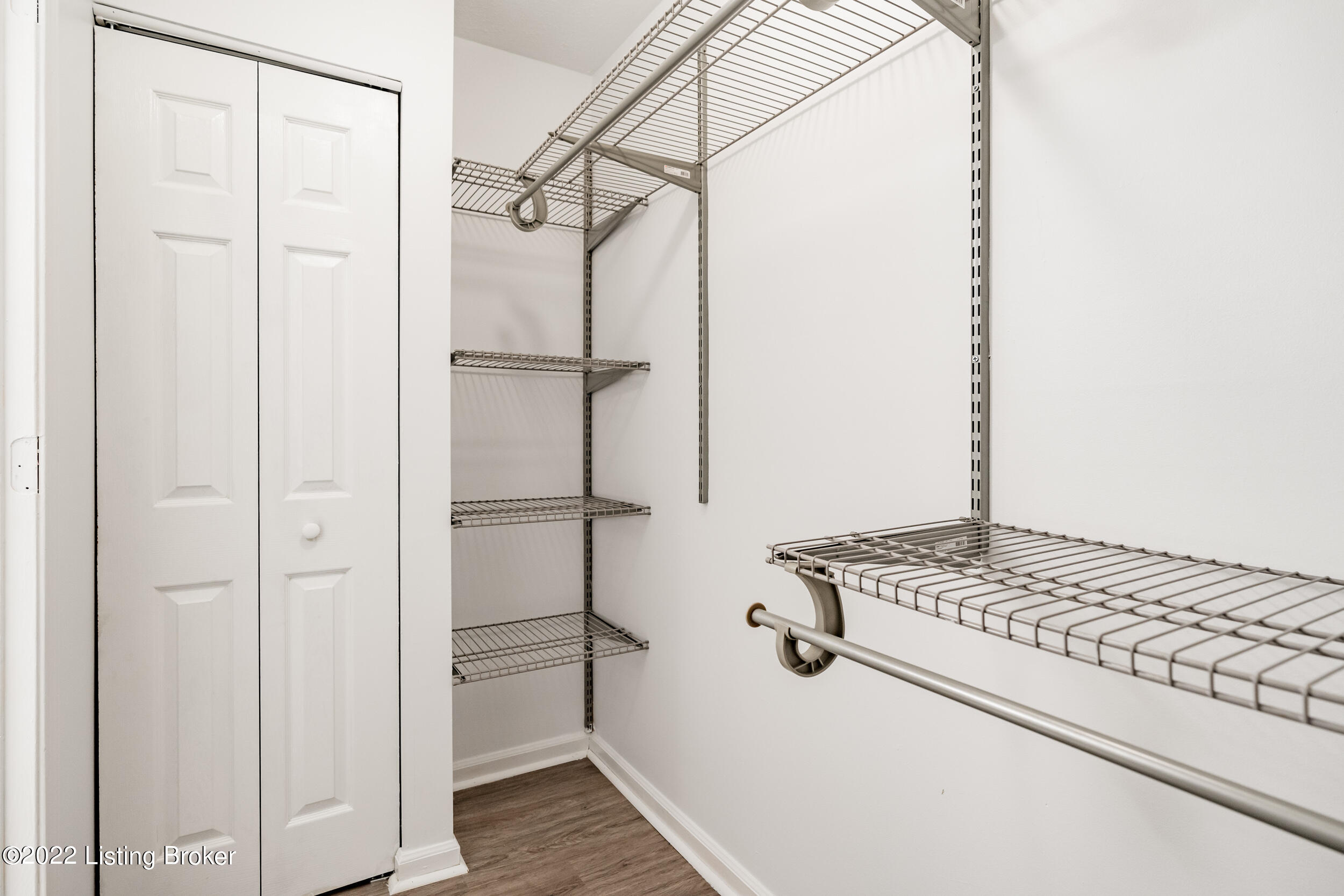 2300 Dundee Road, Unit 1 Louisville, KY 40205 - Photo 21 of 28 2300 Dundee Rd 01-22
