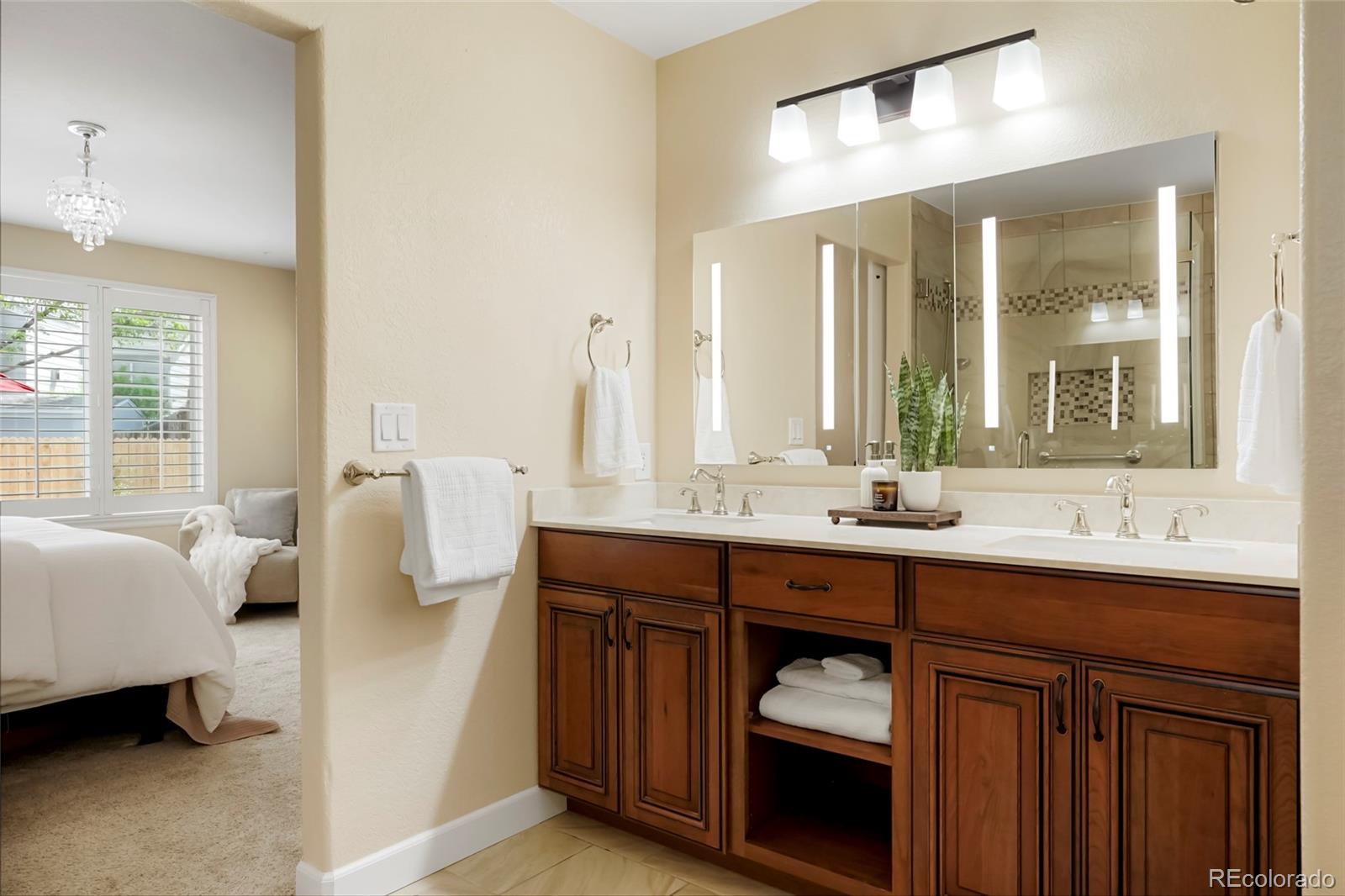 18853 East Union Place Aurora, CO 80015 - Photo 19 of 39