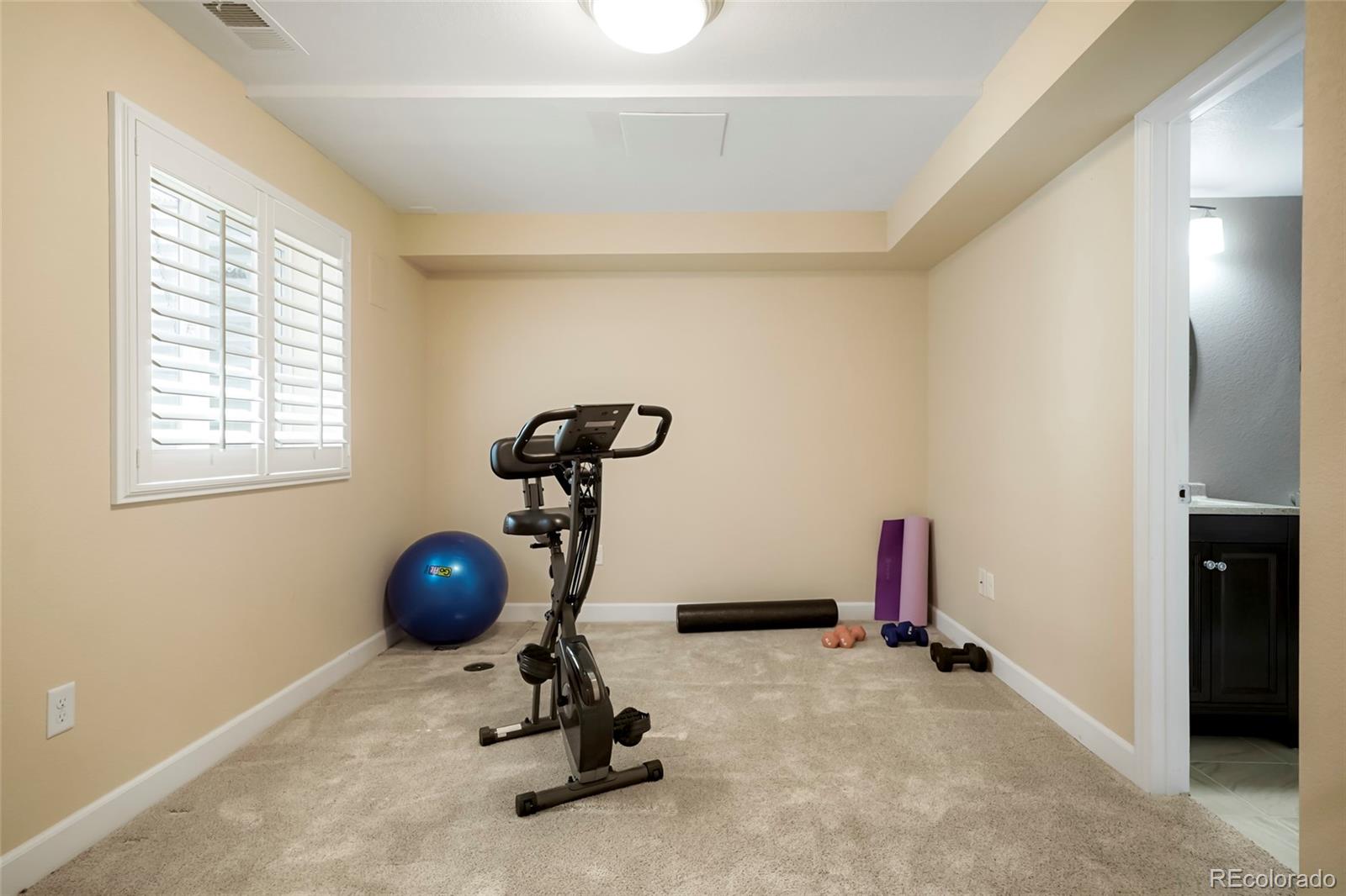 18853 East Union Place Aurora, CO 80015 - Photo 31 of 39