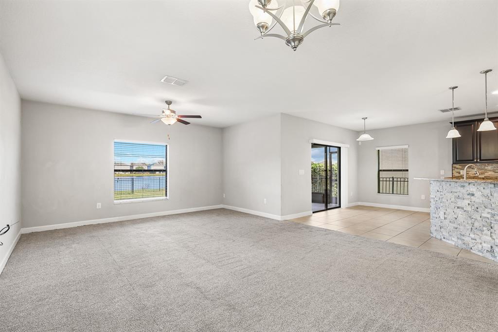 10148 Newminster Loop Ruskin, FL 33573 - Photo 7 of 40