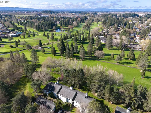 $250,000 | 5150 Northwest Neakahnie Avenue, Unit 40, Portland, OR 97229