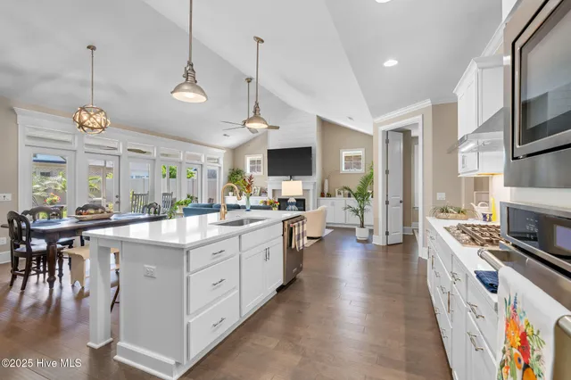 $579,900 | 9036 Island Rider Court Northeast, Leland, NC 28451