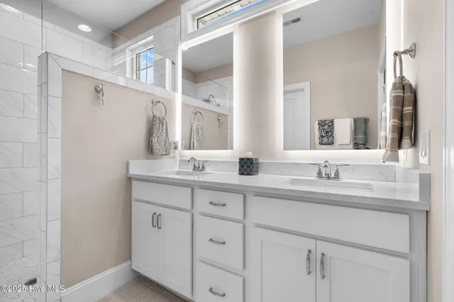 $579,900 | 9036 Island Rider Court Northeast, Leland, NC 28451