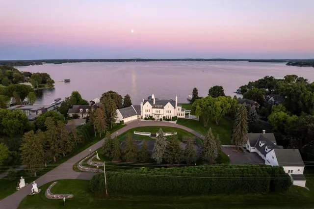 $7,500,000 | 1305 Shoreline Drive, Orono, MN 55391