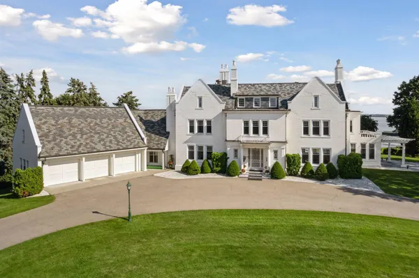 $7,500,000 | 1305 Shoreline Drive, Wayzata, MN 55391