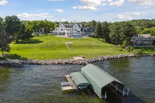 $7,500,000 | 1305 Shoreline Drive, Wayzata, MN 55391