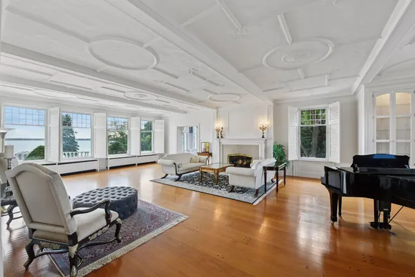 $7,500,000 | 1305 Shoreline Drive, Wayzata, MN 55391