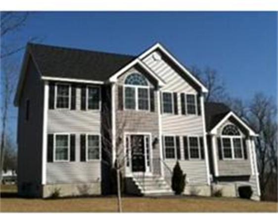 29 Beechnut Road Dracut, MA 01826 - Photo 8 of 12 Gallery Image 8