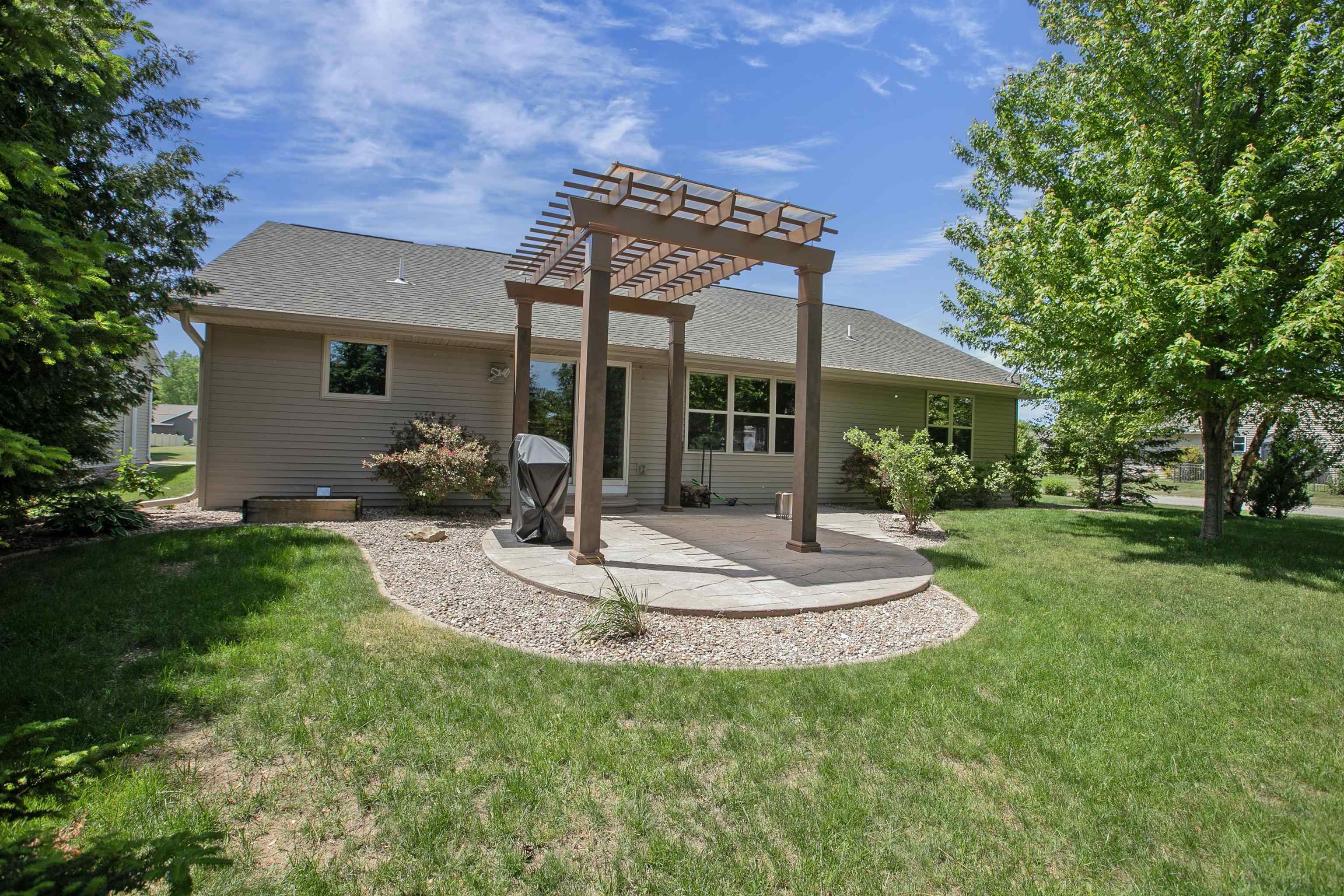 4800 Indigo Lane Appleton, WI 54913 - Photo 6 of 45
