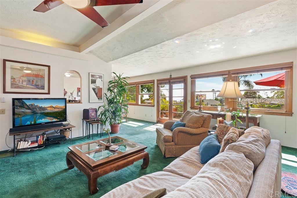 1020 Wotan Drive Encinitas, CA 92024 - Photo 3 of 25