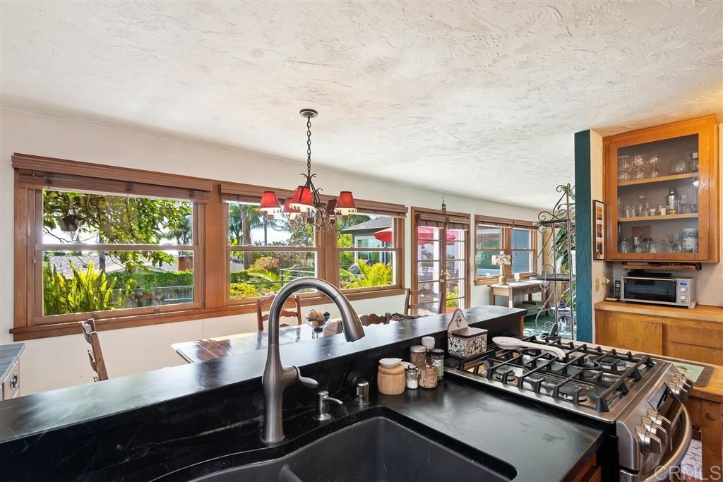 1020 Wotan Drive Encinitas, CA 92024 - Photo 8 of 25