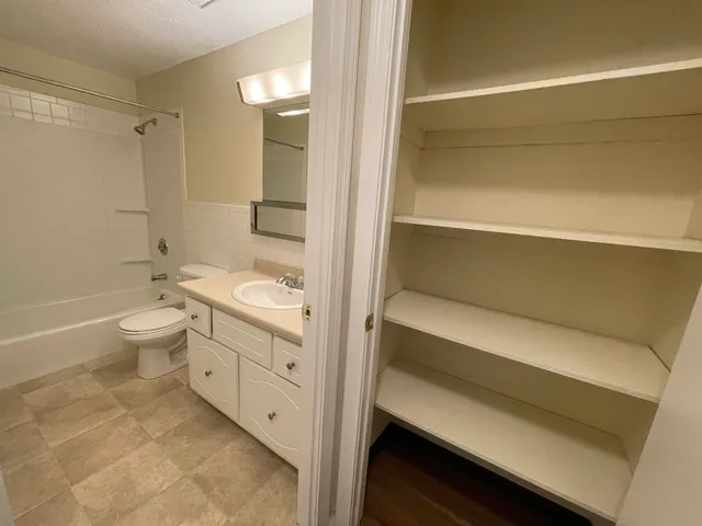 $1,907 | 99 Powers Street, Unit 175, Milford, NH 03055